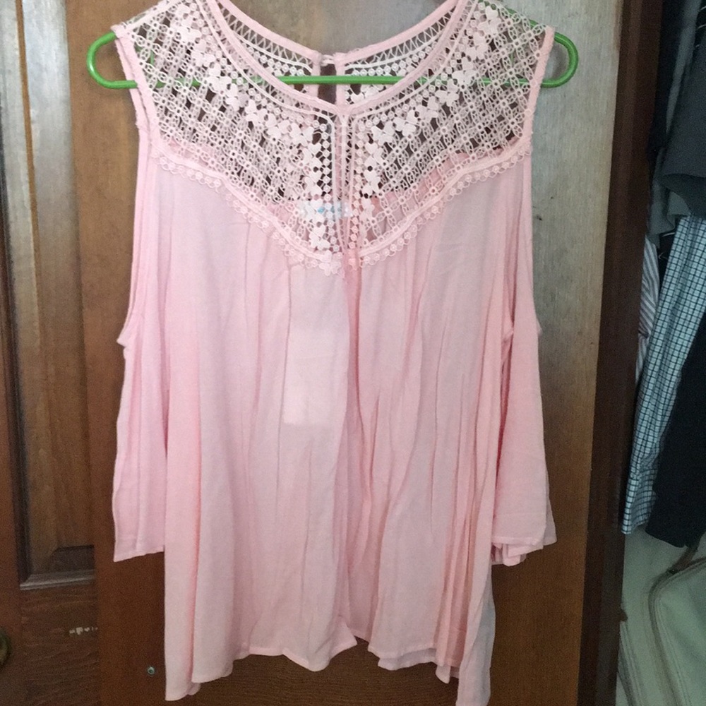 Cold shoulder top. NWT! Super cute!